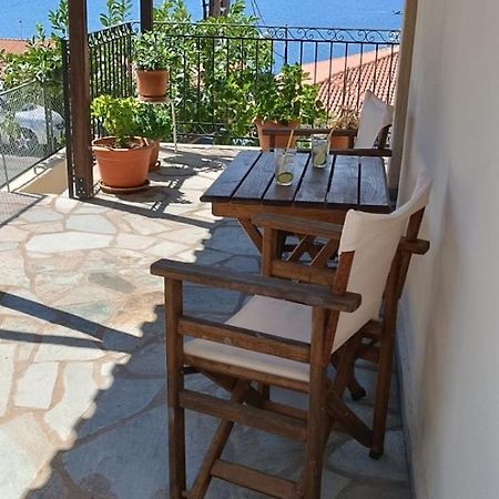 Avli Apartments Pyrgadikia Esterno foto